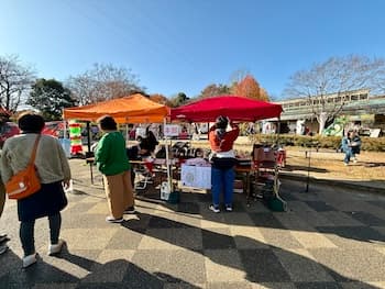 Image /static/img/marche/19th-christmas/landscape/IMG_3423.jpeg