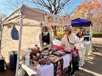 Image /static/img/marche/19th-christmas/landscape/IMG_3447.jpeg