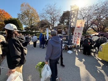 Image /static/img/marche/19th-christmas/landscape/IMG_3485.jpeg