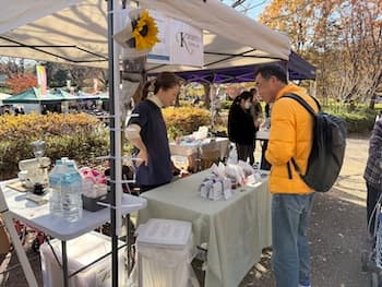 Image /static/img/marche/19th-christmas/landscape/IMG_3504.jpeg