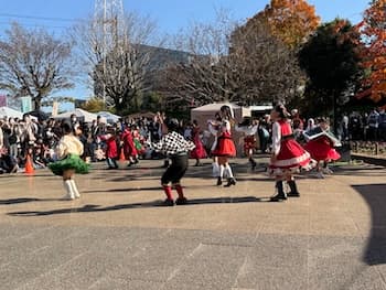 Image /static/img/marche/19th-christmas/landscape/IMG_3526.jpeg