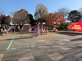 Image /static/img/marche/19th-christmas/landscape/IMG_3546.jpeg