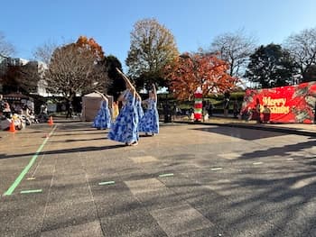 Image /static/img/marche/19th-christmas/landscape/IMG_3553.jpeg